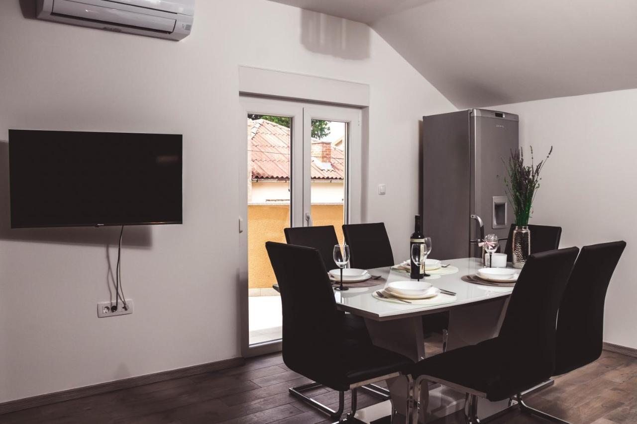 Apartmani Vuckovic Vodice Exterior foto